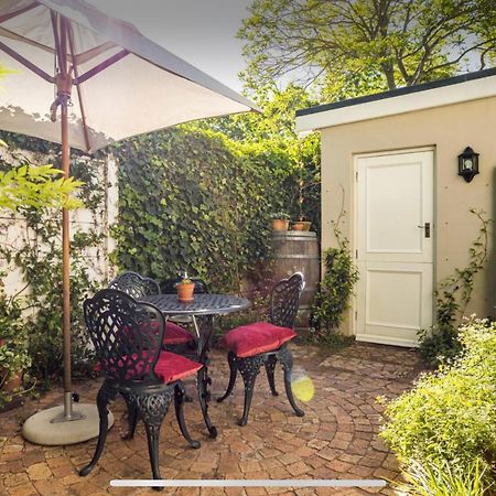 Guest Suite - Leafy Constantia Guest House 케이프타운 외부 사진