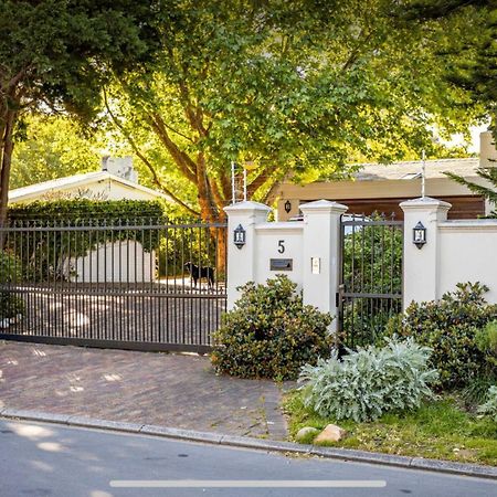 Guest Suite - Leafy Constantia Guest House 케이프타운 외부 사진